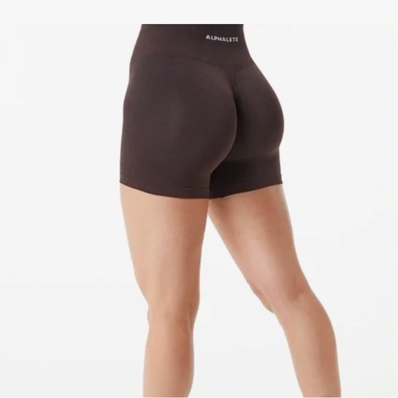 Alphalete Amplify Shorts - Picture 3 of 3